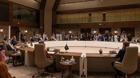 Dışişleri Bakanı Fidan Riyad'da Toplantıya Katıldı