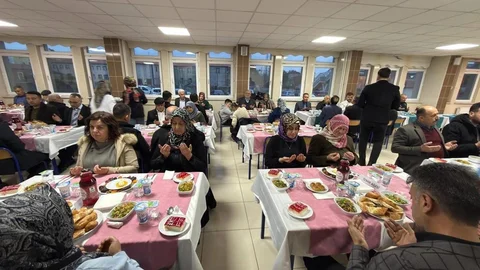 Tomarza'da İftar Programı Düzenlendi