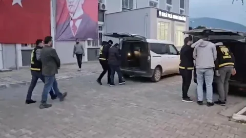 Bursa'da Silahlı Çatışma Sonrası 4 Şüpheli Yakalandı