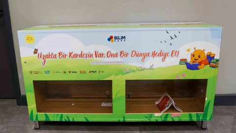 Uşak'ta Kitap Kumbarası Projesi