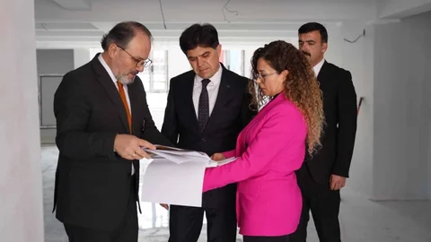 Barbaros İlkokulu'nda Güçlendirme Çalışmaları Devam Ediyor: İl Milli Eğitim Müdürü Özdemirci İncelemelerde Bulundu