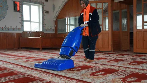 Düzce'deki Camiler Bayrama Hazır