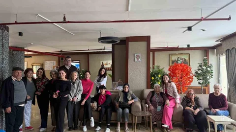 Bursa'da Huzurevi Ziyareti Gerçekleşti