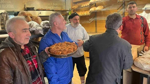 Meşhur Tavşanlı Lokumu İçin Kuyruklar Oluştu