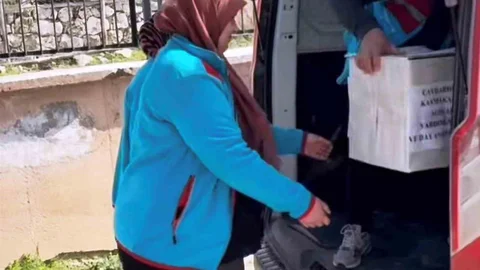 Çavdarhisar'da Gıda Yardımı Yapıldı