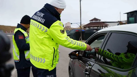 Bayburt’ta Bayramda 1224 Personel Görevde