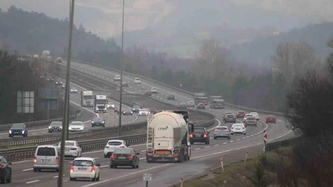 Bayram Trafiği Bolu Geçişinde Yoğunlaştı