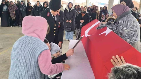 Afyonkarahisar'da Uzman Çavuşun Cenazesi Yapıldı