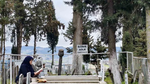 Bayram Öncesi Manisa Mezarlıklarında Duygu Dolu Anlar