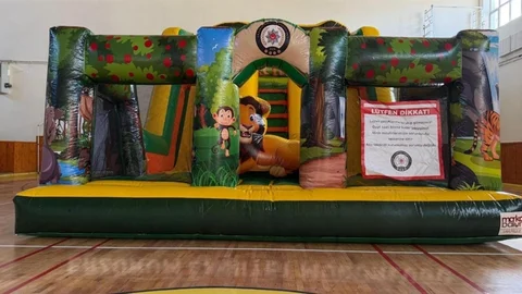 Bayburt’ta Çocuklar için Balon Park Açıldı