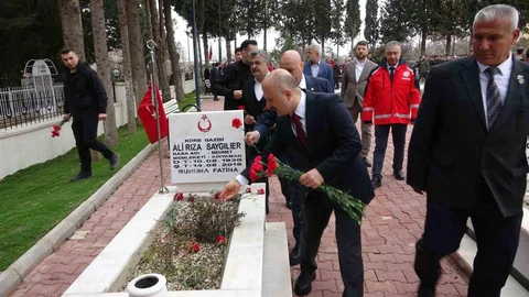 Adıyaman'da Protokol Şehitlik Ziyareti