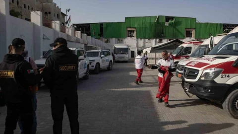 İsrail Refah Sınır Kapısı'nı Yeniden Açtı