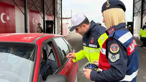 Diyarbakır'da Jandarma Trafik Denetimi