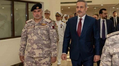 Dışişleri Bakanı Fidan Katar'da Resmi Temaslarda Bulundu