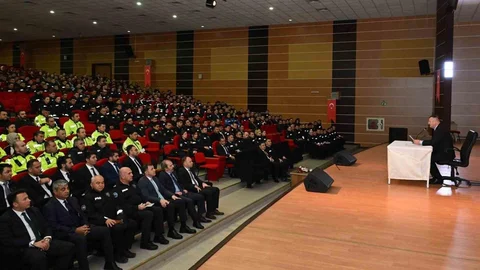 Erzincan Emniyet Müdürlüğü'nde Bayram Toplantısı