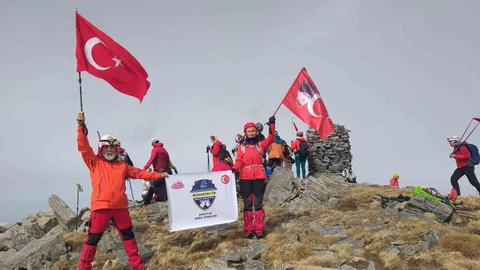 Demircili Dağcılar Kaz Dağlarına Tırmandı