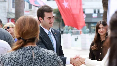 Bodrum'da Başkan Mandalinci Personeliyle Bayramlaştı
