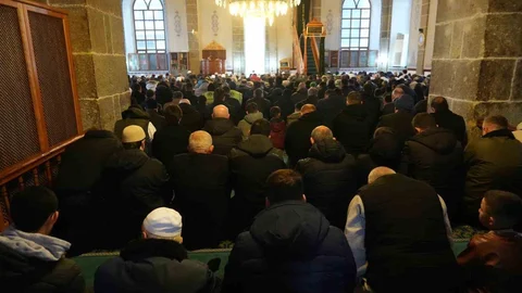Samsun'da Bayram Namazı Kılındı