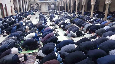 Şanlıurfa'da Bayram Namazı Coşkusu