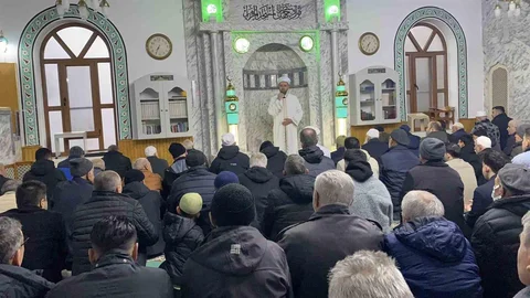 Bolu'da Bayram Namazı Kılındı