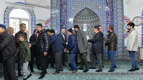 Ezine’de Bayramlaşma Töreni Yapıldı