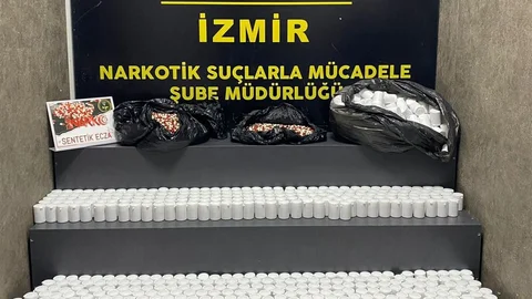 İzmir’de Uyuşturucu Operasyonu Yapıldı