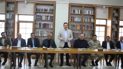 Malazgirt'te Bayramlaşma Töreni Düzenlendi