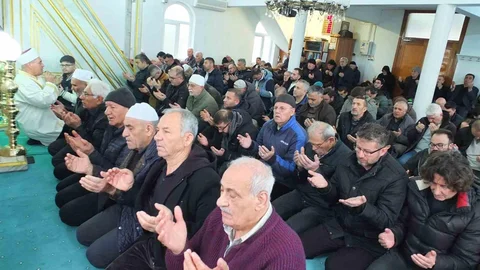 Burhaniye'de Bayram Coşkusu Yaşandı