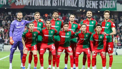 Karşıyaka İç Sahada Zirvede Yer Alıyor
