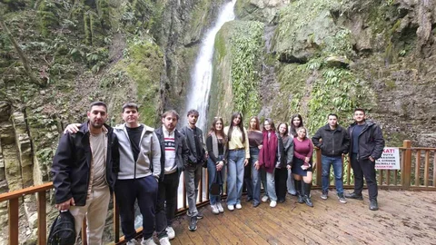 Düzce'de Hukuk Öğrencileri Gezi Düzenledi