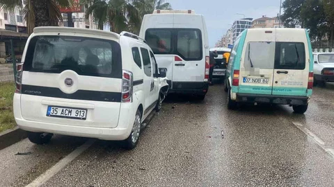 Antalya'da Zincirleme Kaza