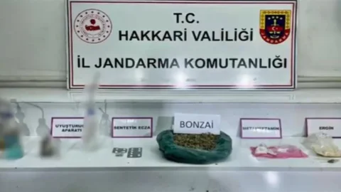 Yüksekova'da Uyuşturucu Operasyonu İle 6 Tutuklama Yapıldı