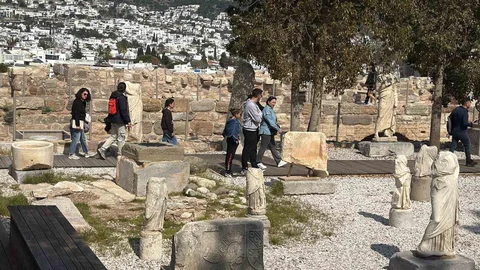 Bodrum'da Bayramda Tarihi Ziyaretler
