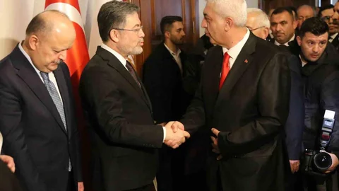 Kastamonu'da Bakan Yumaklı Bayramlaştı