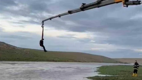 Şanlıurfa’da Traktör Sürücüsü Kurtarıldı