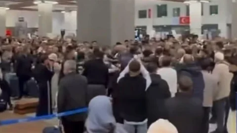 Gaziantep Havalimanı'nda Kavga Çıktı