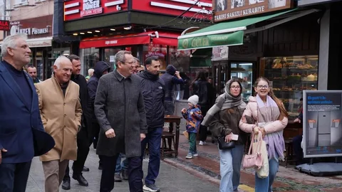 Başkan Ergin Bayramda Esnafla Buluştu
