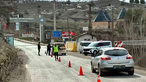 Erzincan'da Bayram Trafiği Denetimi