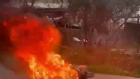 Seyir Halindeki Motosiklet Alev Aldı