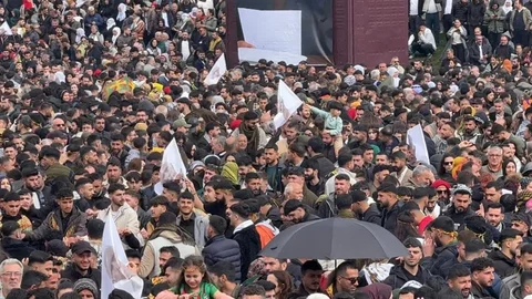 Diyarbakır'da Nevruz Coşkusu