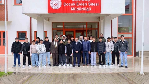 Bilecik'te Vali Sözer Bayramda Çocuklarla Buluştu