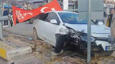 Erciş’te Trafik Kazası Sonucu 1 Yaralı