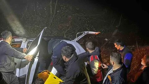 Sinop'ta Uçuruma Düşen Araçta 7 Yaralı