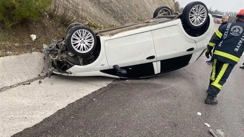 Denizli'de Takla Atan Araç Kazası