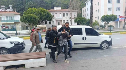 Antalya'da Markette Tabanca İle Cinayet