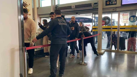 Bursa'da Tatil Dönüş Yoğunluğu Başladı
