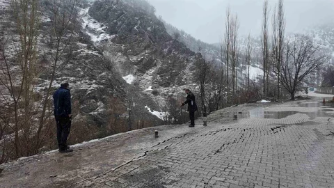 Şırnak'ta Köyde Çökmeler Yaşandı