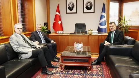İTÜ Rektörü Mandal'dan Anadolu Üniversitesi'ne Ziyaret