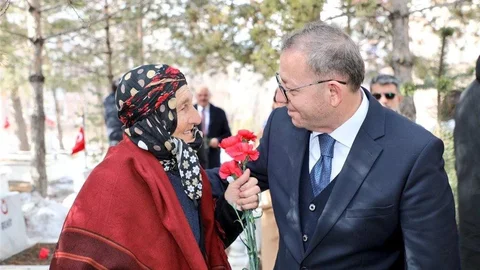 Kars'ta Şehitlik Ziyareti Yapıldı