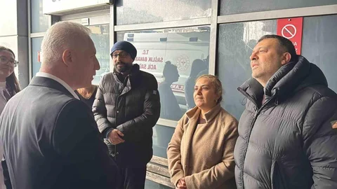 İstanbul'da Enkazdan Kurtarılan Yaralılara Ziyaret